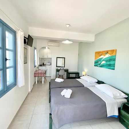 Asterias Mini Coastal Apartments Perivolos  Ngoại thất bức ảnh