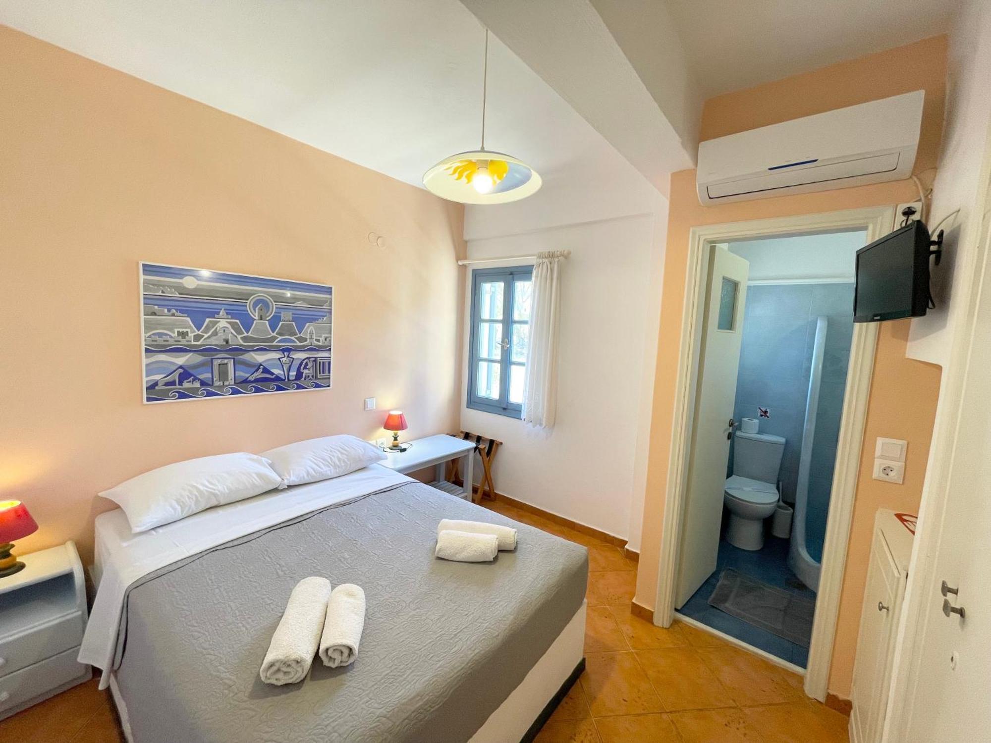 Asterias Mini Coastal Apartments Perivolos  Ngoại thất bức ảnh