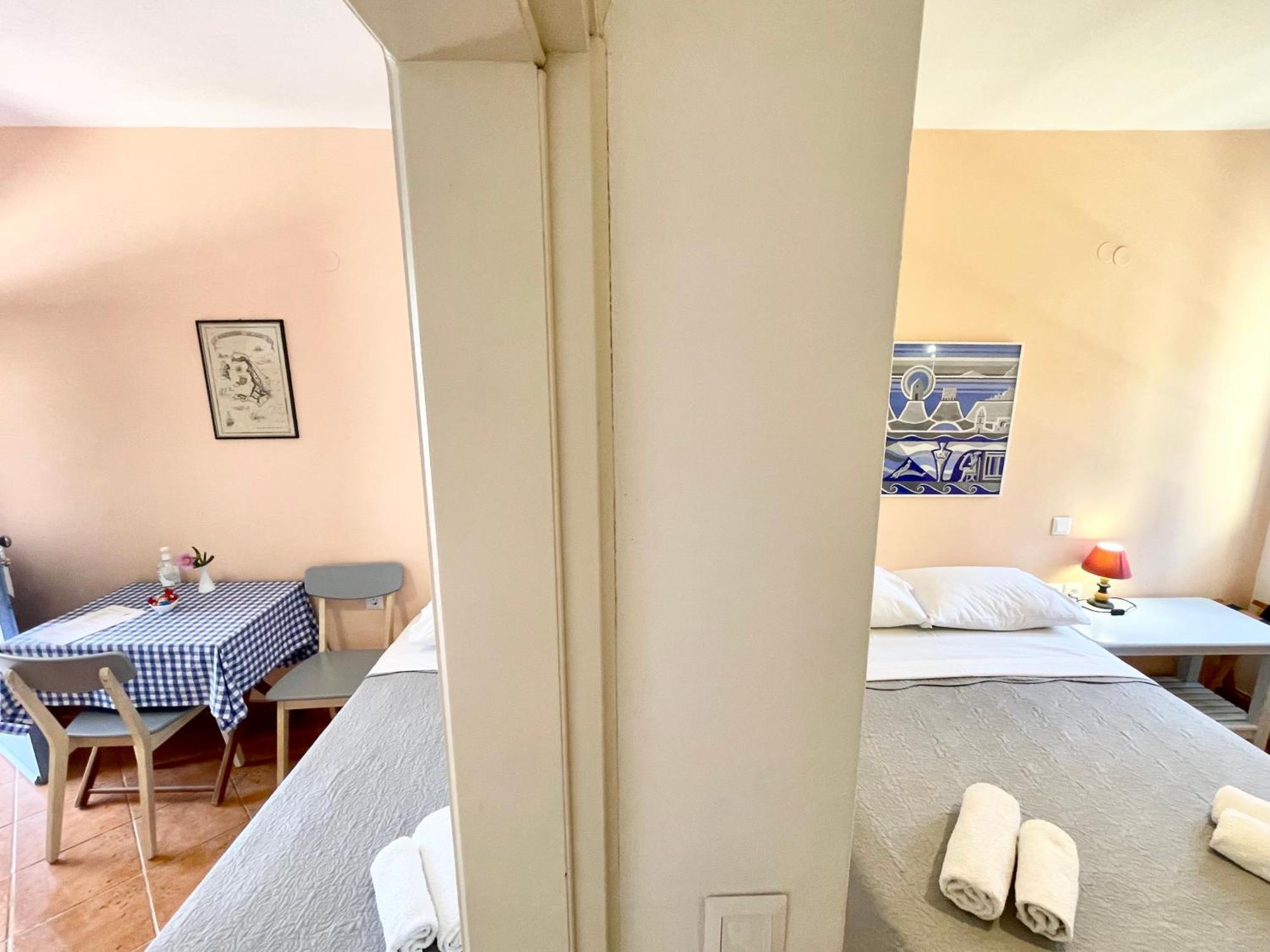 Asterias Mini Coastal Apartments Perivolos  Ngoại thất bức ảnh